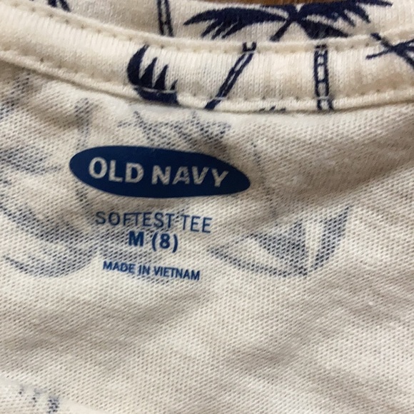 Old Navy Graphic Tee - Picture 3 of 3